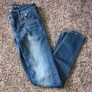 Light wash AE jeans!🎉